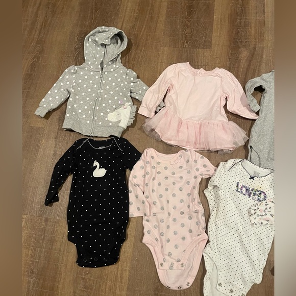 6 Month Long Sleeve Onesie Lot - Picture 2 of 5